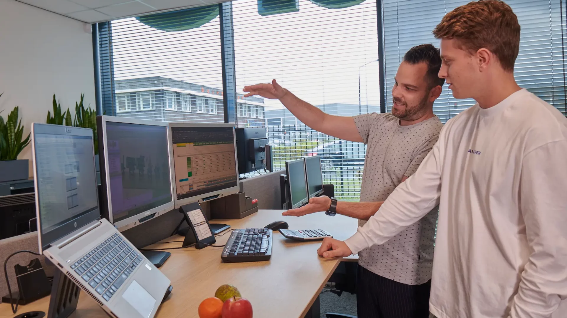 stagiare aan het werk bij fri-jado