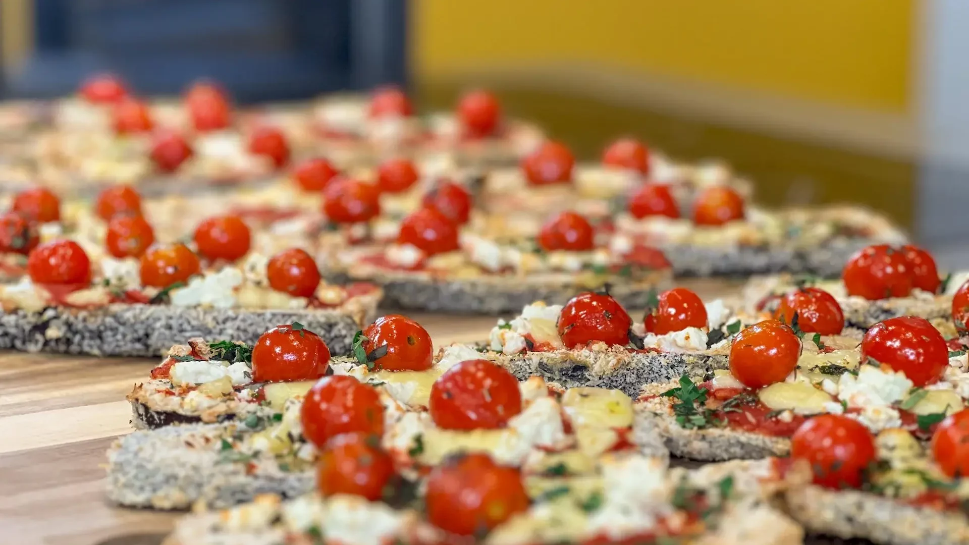 Recipe Crispy Eggplant with feta and cherry tomatoes